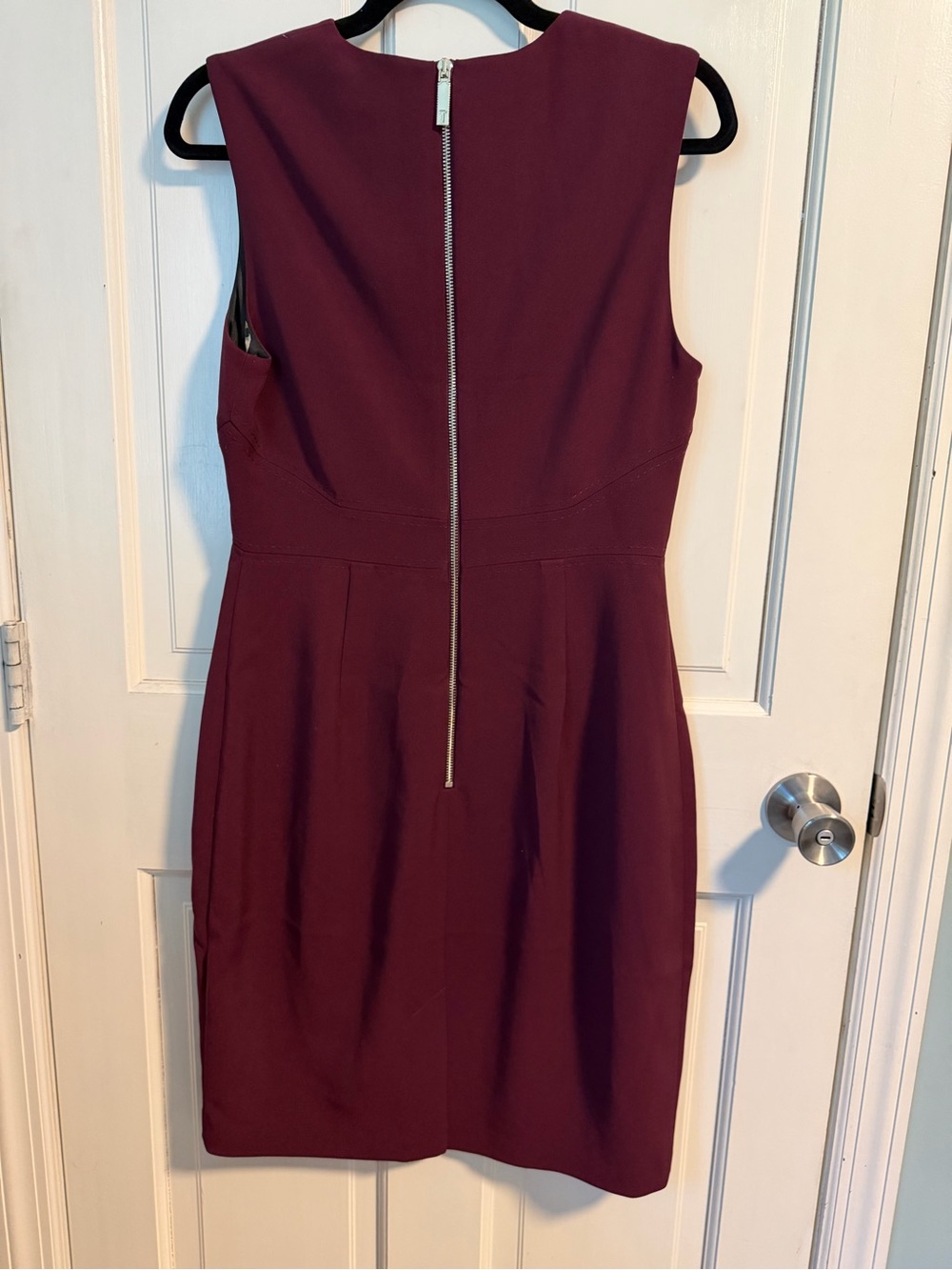 Ted Baker Sskyed Seam Detail Fitted Sheath Dress TB Size 3 US 8 Burgundy Office - Picture 7 of 11